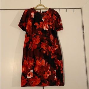 ⭐️ NWT Calvin Klein floral print dress